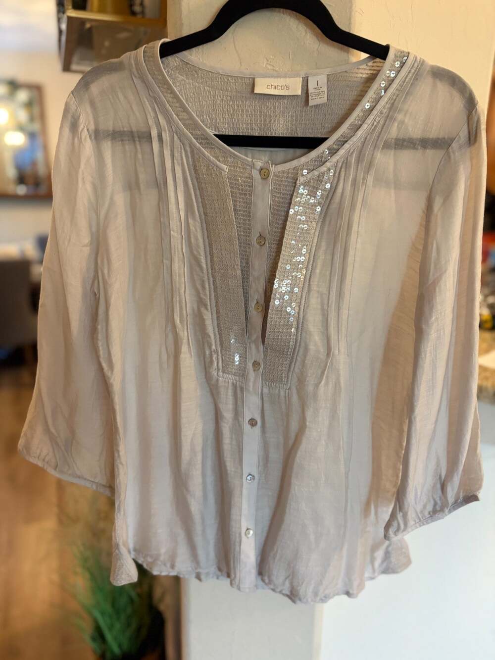 Chico's Gray Lightweight Gauze Top 3/4 Sleeve Button Front Sequin Detail Size 1